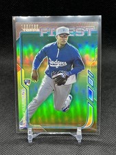 2014 Topps Finest - Erisbel Arruebarrena #76 Green Refractor /199 (RC)