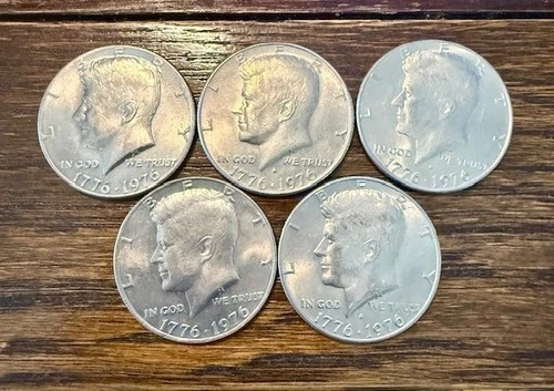Five (5) 1976 Kennedy Bicentennial 1776-1976 Half Dollar 50c Coins - Circulated