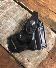 Bond Arms Holster RH THUMBSNAP For Back-Up Leather Black