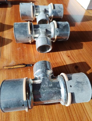 Uponor Press  T-Stück  50-1'IG-50