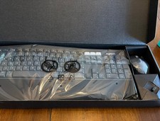 Logitech MK850 Performance Wireless Keyboard and Mouse Set New