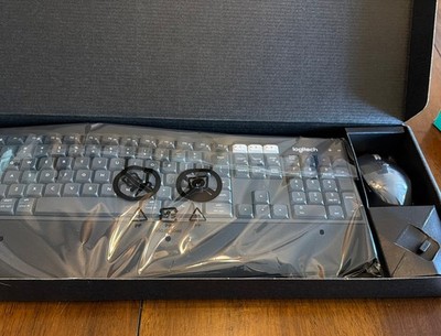 Logitech MK850 Performance Wireless Keyboard and Mouse Set [New]
