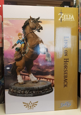 Legend of Zelda Statue Link on Horseback 56 cm First4figures F4F