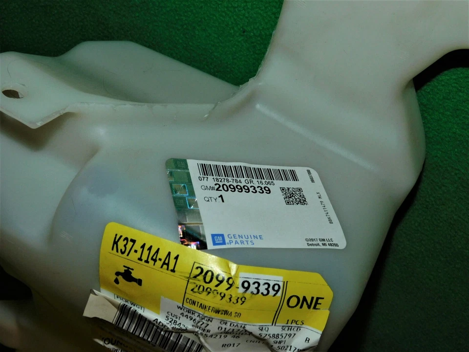 🔥 Nuevo de Lote Antiguo 2007 2013 Silverado Sierra Tahoe Yukon Escalade Lavadora Fluido Resevoir Foto 3 de 3