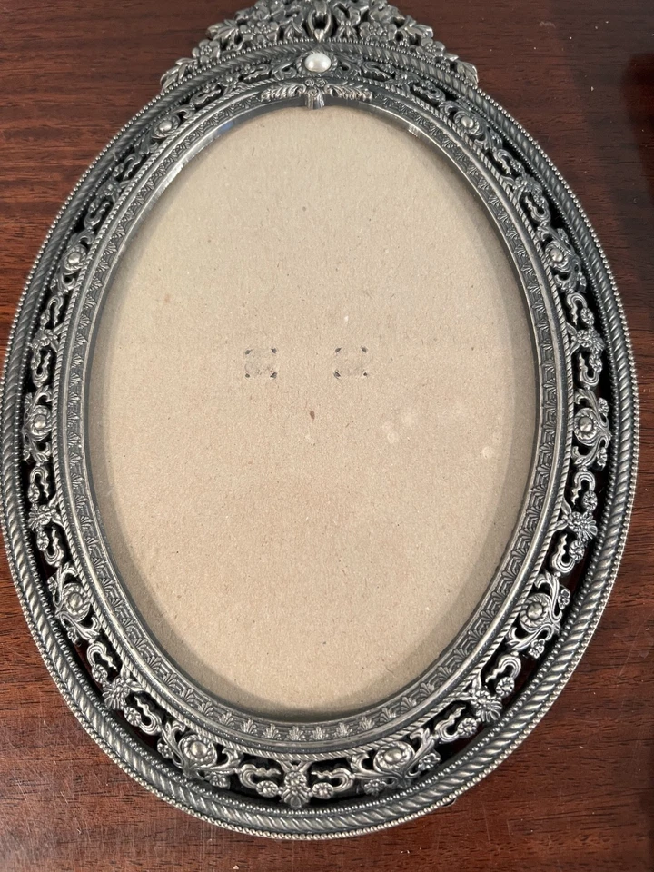 6 marcos de fotos de metal ornamentado de colección - peltre, filagree, plata/oro 5 x7 a 2 x 3 Foto 3 de 4