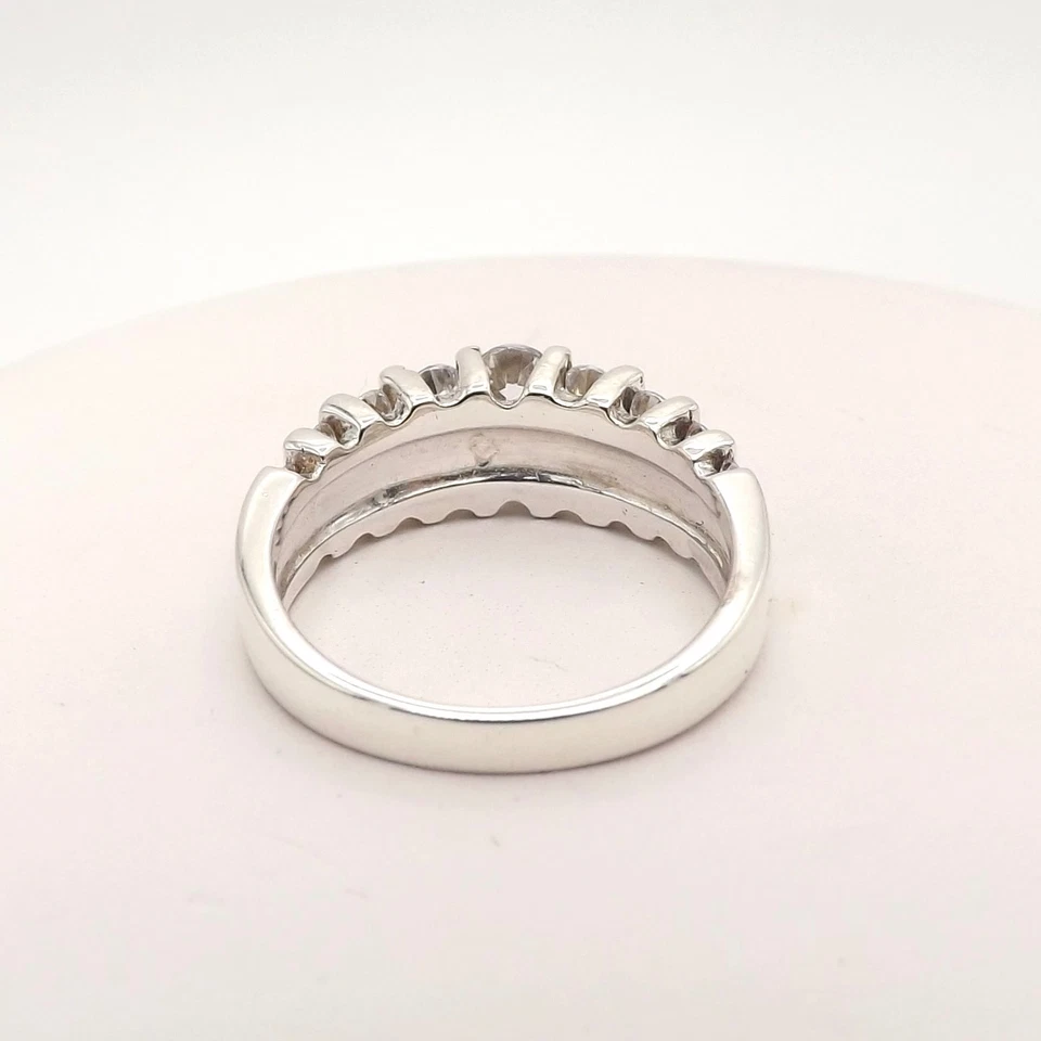 Anillo Escalera Plata Esterlina Diamonique DQ circonita Alianza Aniversario talla 7 Nuevo Foto 4 de 4