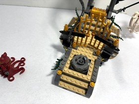 LEGO Atlantis:  Gateway of the Squid 8061 + Guardian of the Deep 8058 See descri