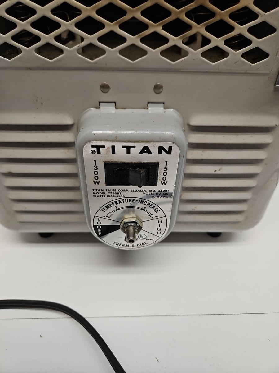 Vtg TITAN T760B1 Portable Electric Space Heater 1300 or 1500 Watts