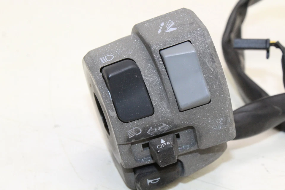 2003-05 Yamaha Fjr1300a ABS Clip Izquierdo Mango Bocina Señales Interruptor Fabricante de Equipo Original Foto 2 de 4