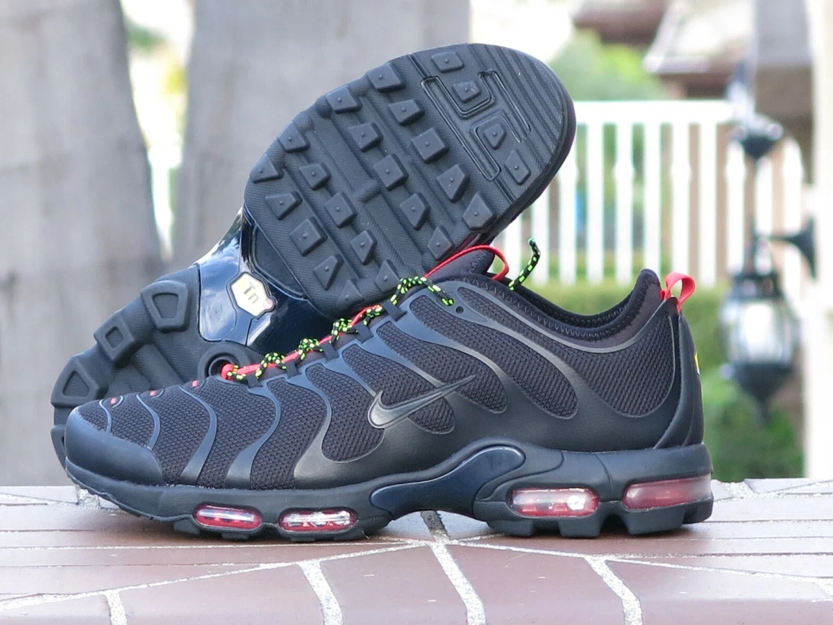Air max hotsell plus black grey