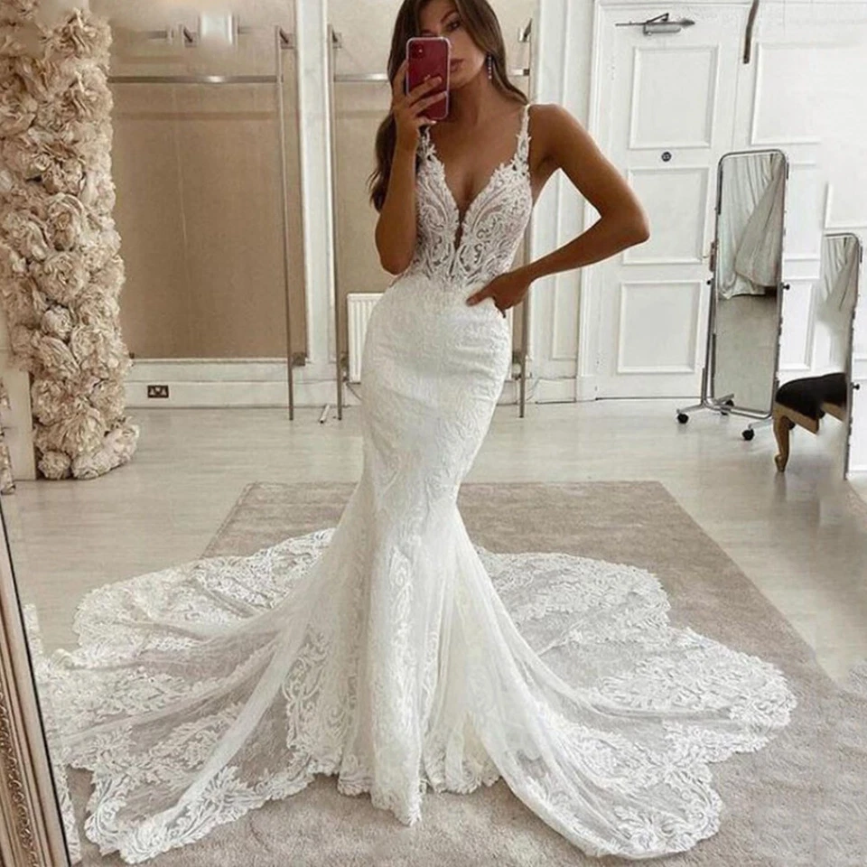 Sexy Vestidos de Novia Cuello en V Profundo Sirena Encaje Apliques Espalda descubierta Vestidos de Novia Foto 2 de 4