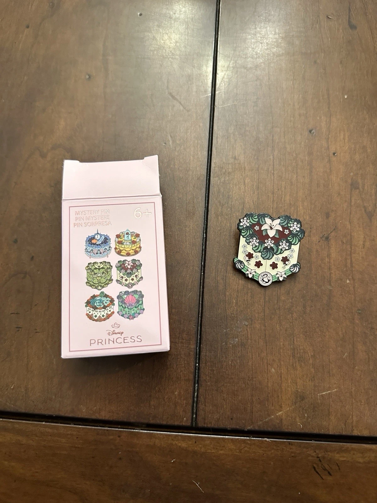 Disney Collectible Pin: Mulan (Cake) - Loungefly - OPEN - New