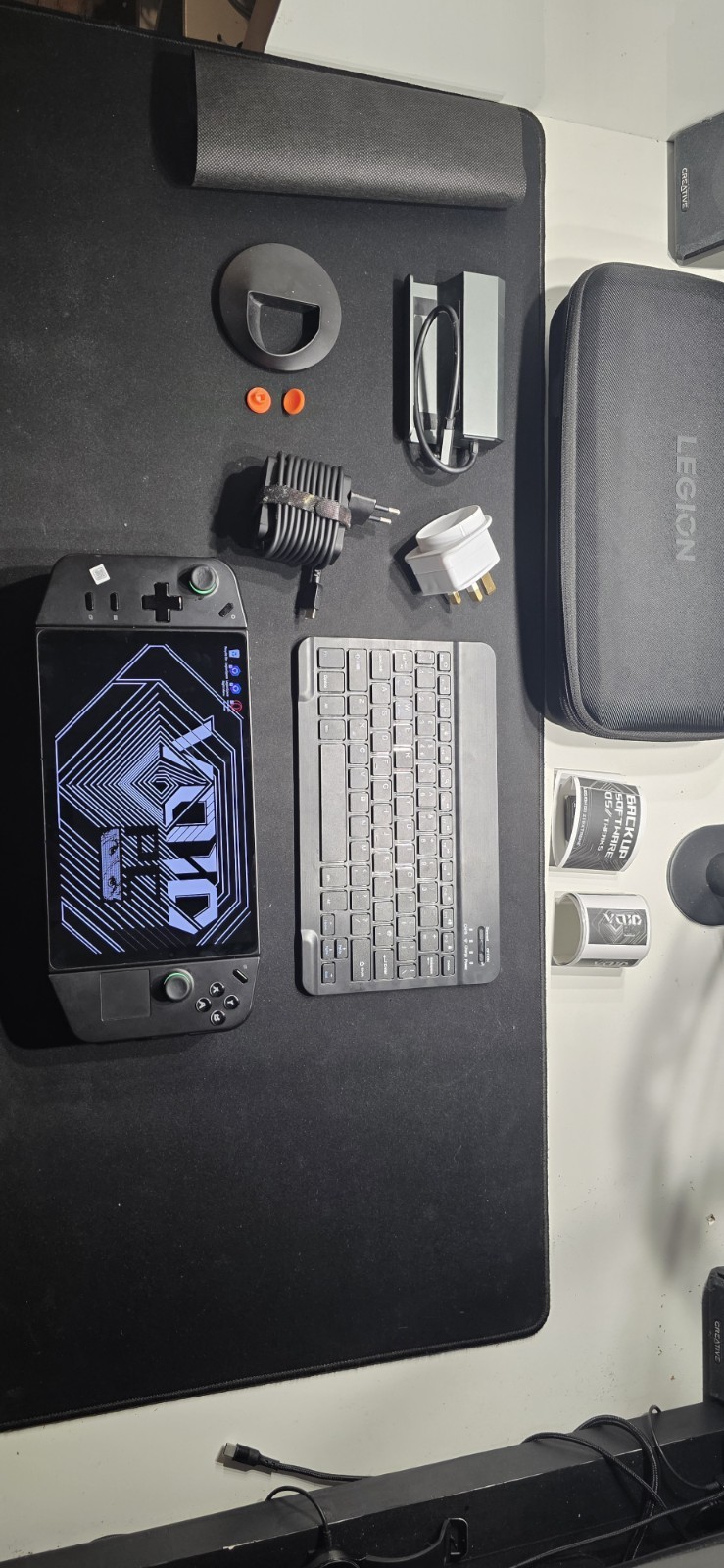 Lenovo Legion Go Handheld PC Z1 Extreme