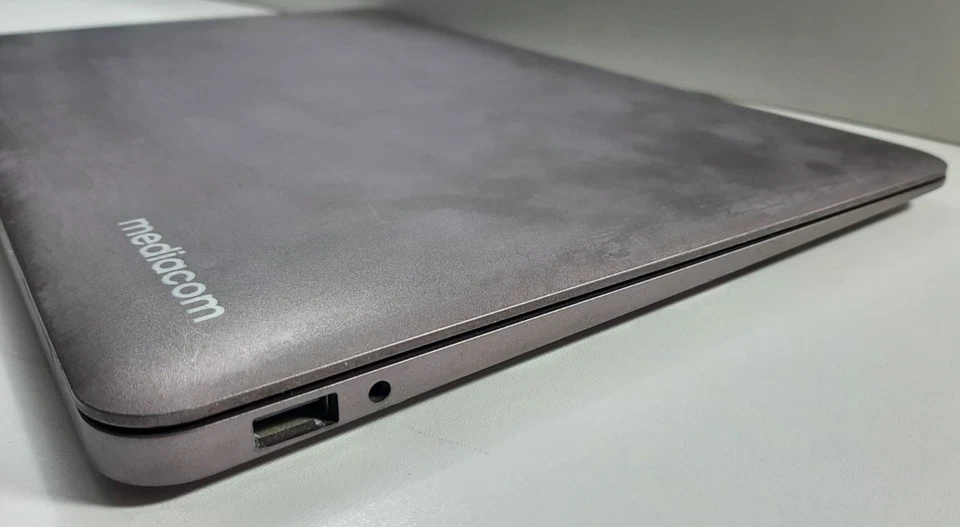 Mediacom SmartBook 14 Ultra, Windows 11, Intel Quad Core 1.44 GHz, 32GB eMMC - Immagine 3 di 4