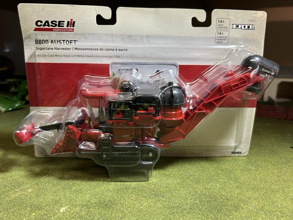 1/64 Ertl Case IH 8800 Austoft Sugarcane Harvester - Image 2 of 4