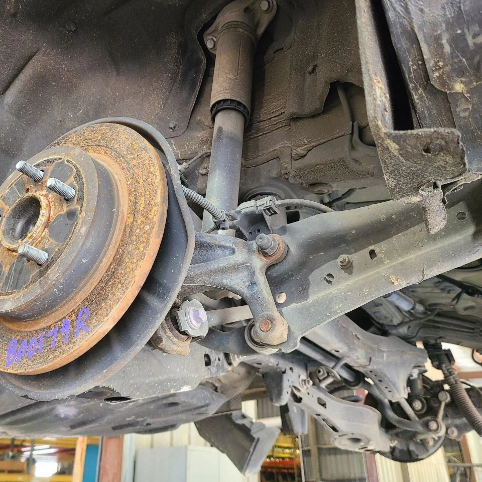 21 2021 LEXUS ES 300H 2.5L FWD REAR SUSPENSION RIGHT PASSENGER - Image 2 of 4