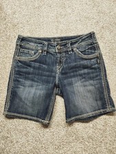 Silver Suki Jean Shorts Women's Size 28 Flap Pocket Medium Wash Denim