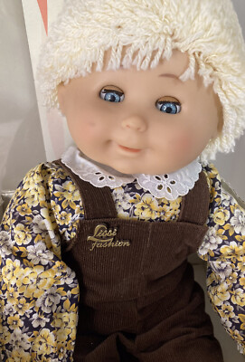 Lissi Puppen Bavarian Sauerkrat Kid Doll