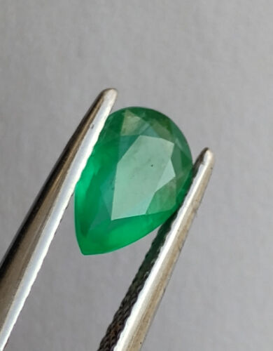 US 1.27 ct. EMERALD NATURAL TOP GREEN Pear ZAMBIA CERTIFIKATE AIG - Picture 2 of 14