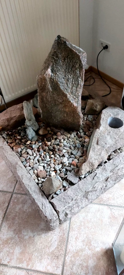 Garten Brunnen Granit, quadratisch, 1 m x 1 m, Höhe 90 cm, Unikat!