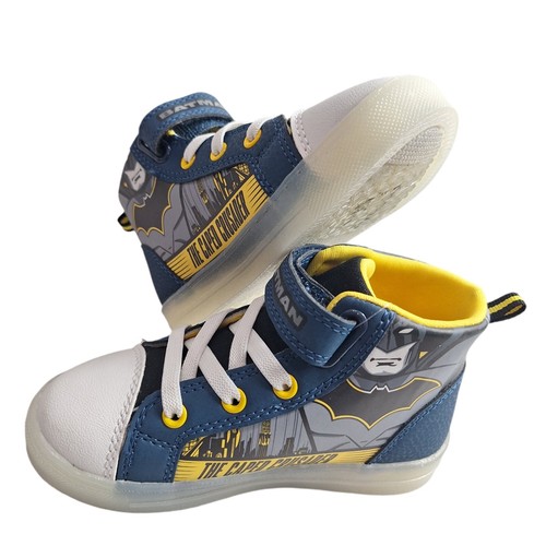 Batman High Top Shoes Size 7 (15cm) for Toddlers with Lights New - Picture 4 of 11