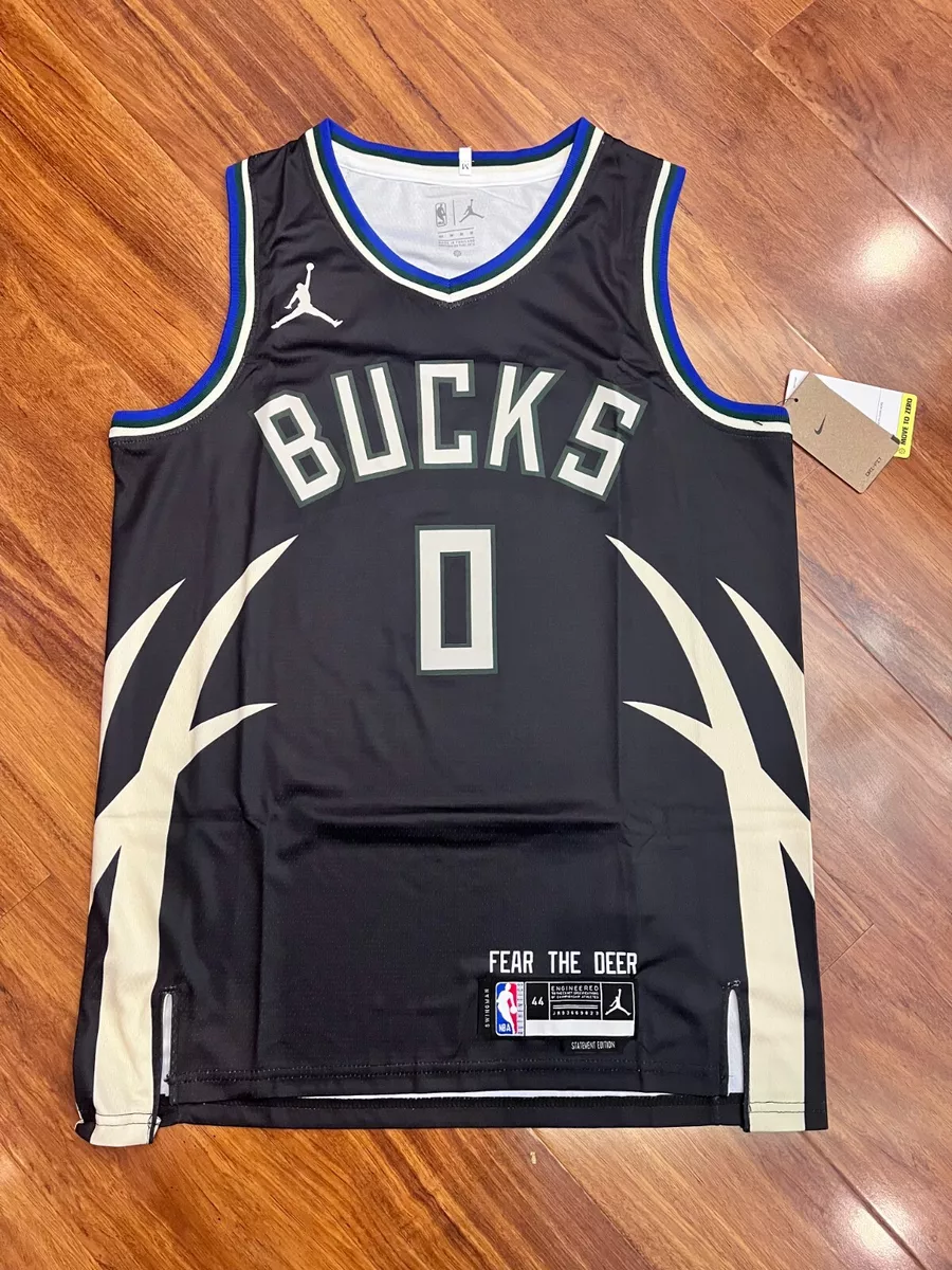 Milwaukee Bucks already selling Damian Lillard jerseys