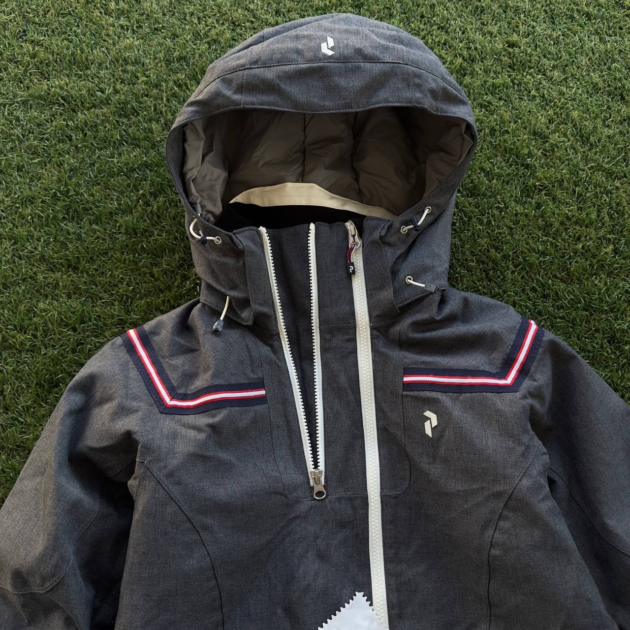 PEAK PERFORMANCE LACLUS SKI JACKET INSULATED HIPE… - image 3