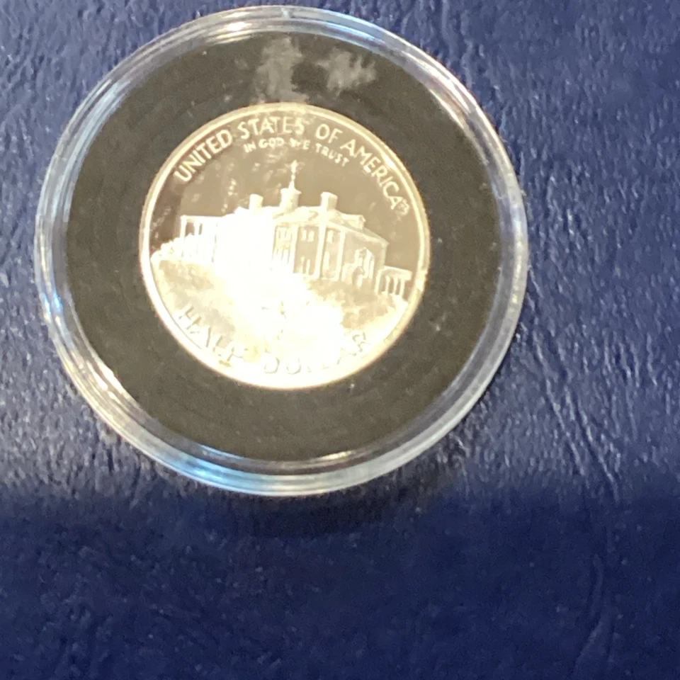 1982 Proof George Washington 90% Silver - Commemorative Half Dollar Lot ABC - Image 2 of 2