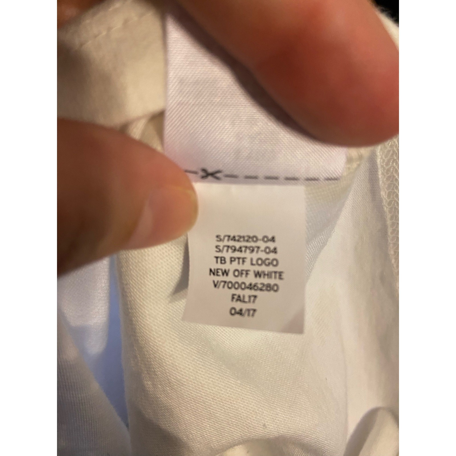 Gap Boys Girls Shirt Size 4 Off White Navy Blue Long Sleeved Logo Tee NEW thumbnail 5