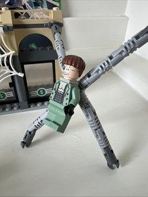Lego 4854  Spider-man 2: Doc Ocks Bank Robbery Complete Gently Used