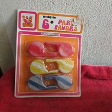 *** Vintage Rare Unique Brand Party Favors, Police Whistles. 6 Pack. ***
