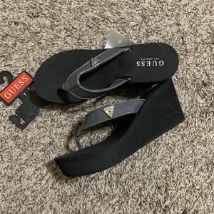 guess thong sandals