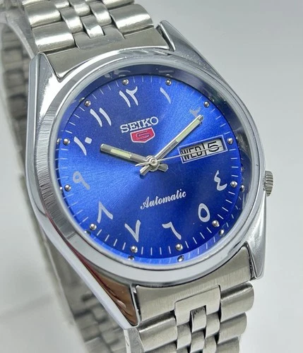 Vintage Seiko 5 Blue Dial Day-Date Automatic Movement No.7009A Men Wrist Watch