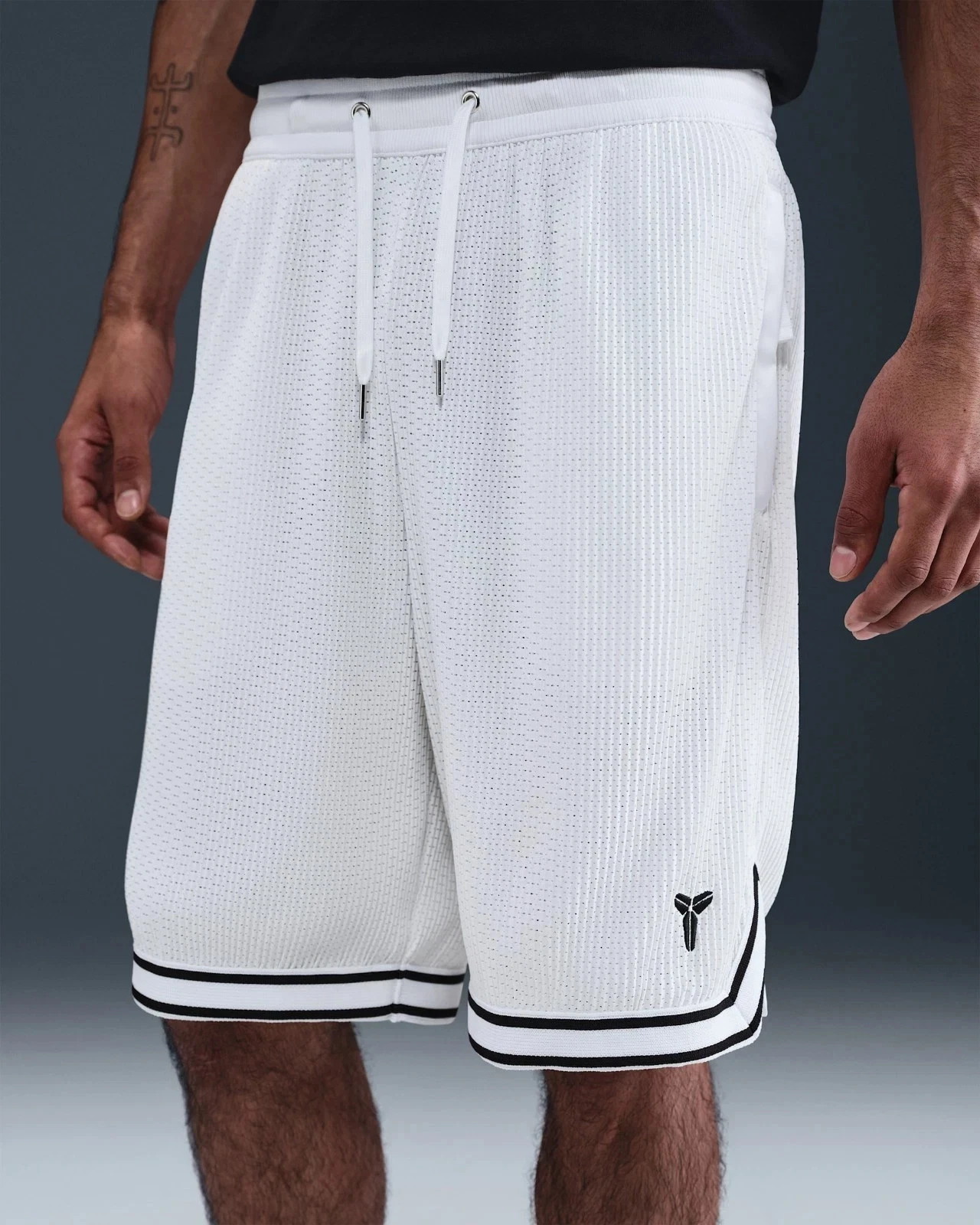 $150 NEW Nike KOBE Men's Pleated 10" Basketball Shorts White HV9988-100 Medium
