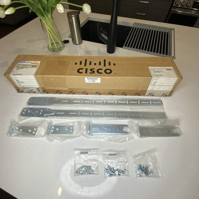 Cisco C9500-4PTH-KIT= Extension Rails and Brackets 4-Point Mount 9500 High-End