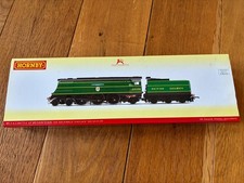 Hornby R3525 BR Battle Of Britain Class Sir Archibald Sinclair Locomotive