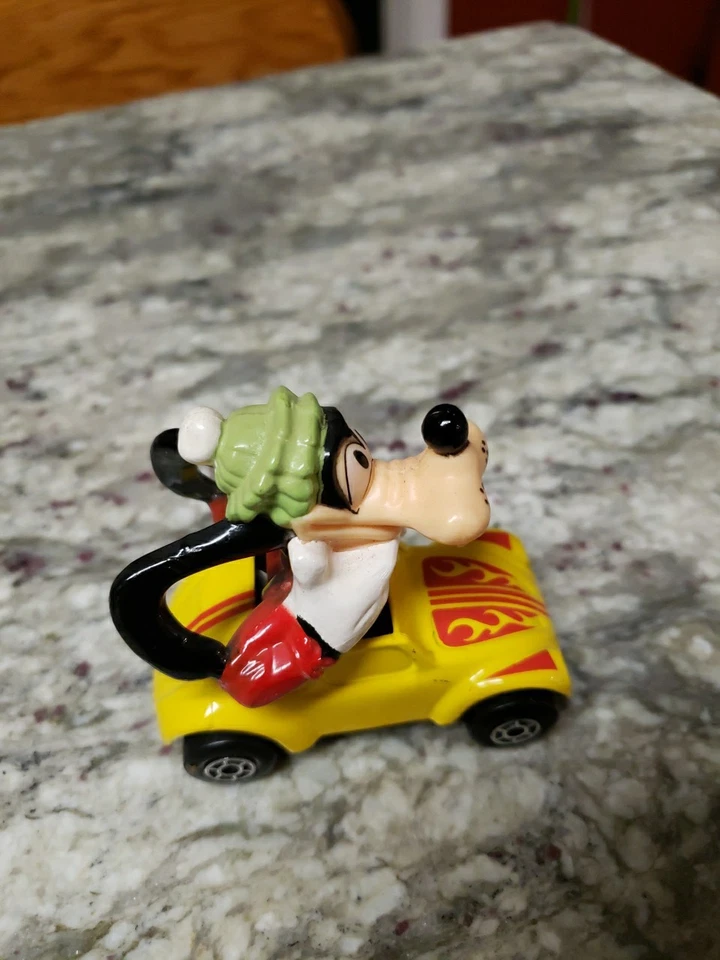 Disney Series Matchbox W/goofy Driving Yellow Car - Image 2 of 4
