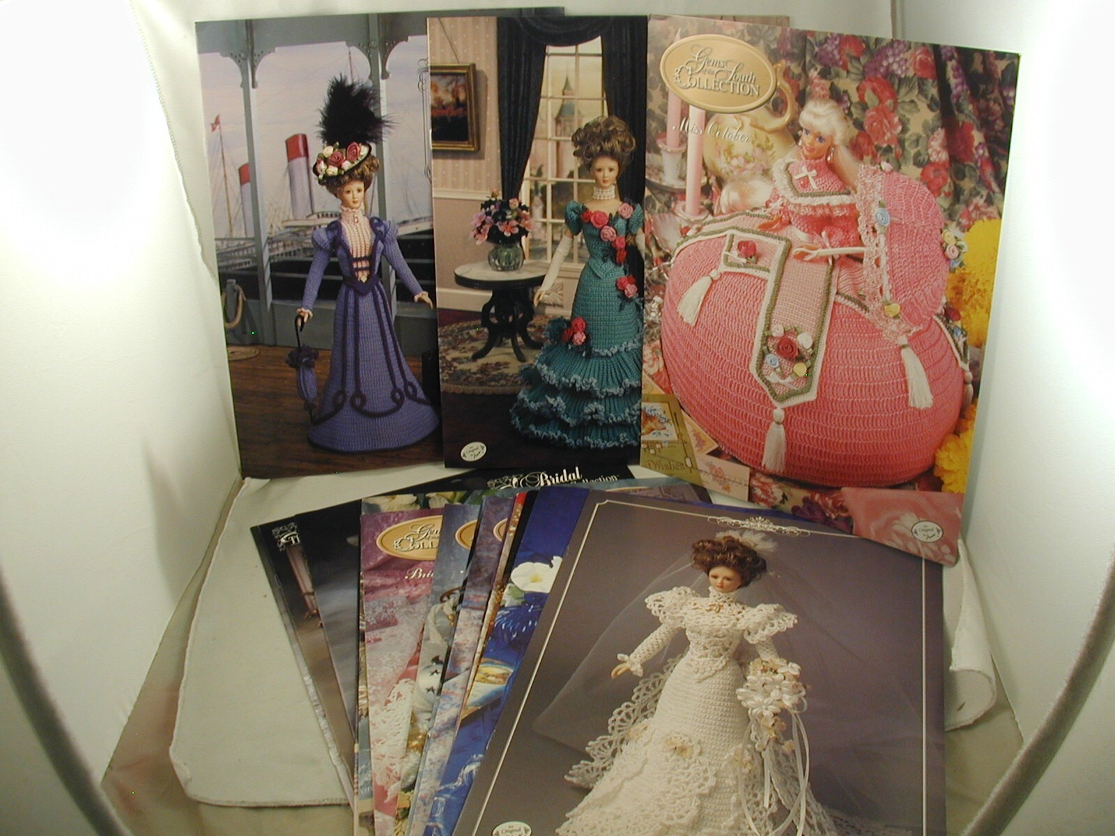 Annie's Calendar Bed Doll 23 Crochet Books Gibson Girl Brida