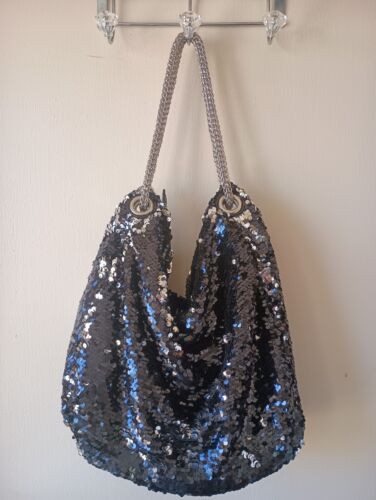 Melie Bianco Large All Over Black/Silver Sequins Slouchy Silver Chain Strap Bag - Bild 1 von 15