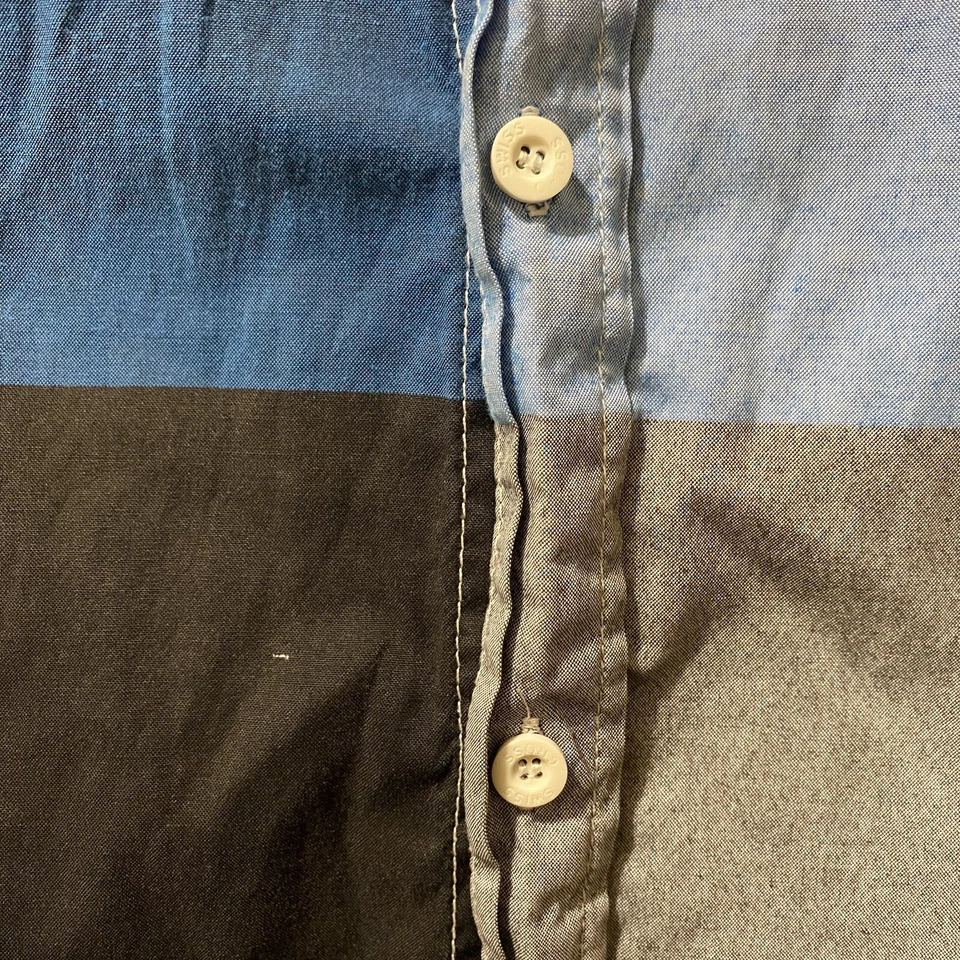 Men’s 5XL / 5TG Swiss Cross Gray Color Block Dress Shirt (Fits Like A 2XL) - Image 3 of 4