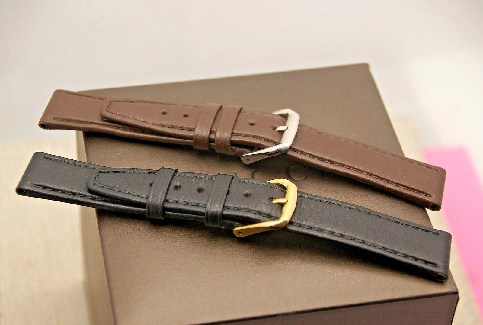 New Gucci 17 MM Smooth Genuine Leather Band  Reg   Black or Brown   17.114GC