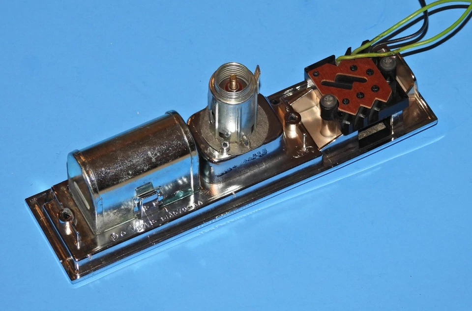 Interruptor de luz encendedor bandeja ceniza trasera 78 79 Lincoln Continental Town Coupe OEM - LH Foto 3 de 4