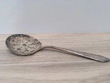 VINTAGE WM ROGERS MFG. CO. "ORIGINAL ROGERS" SILVERPLATE SLOTTED SERVING SPOON