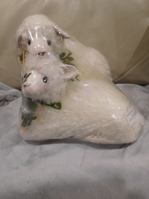 Pair of Decorative Fuzzy Lambs w/Ivy by Valerie