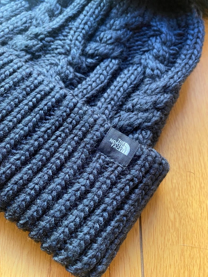 THE NORTH FACE Women's OH MEGA FUR POM BEANIE TNF Black One Size - Image 3 of 4