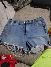 Abercrombie Fitch The Mom Short High Rise Distressed Denim Jean Shorts