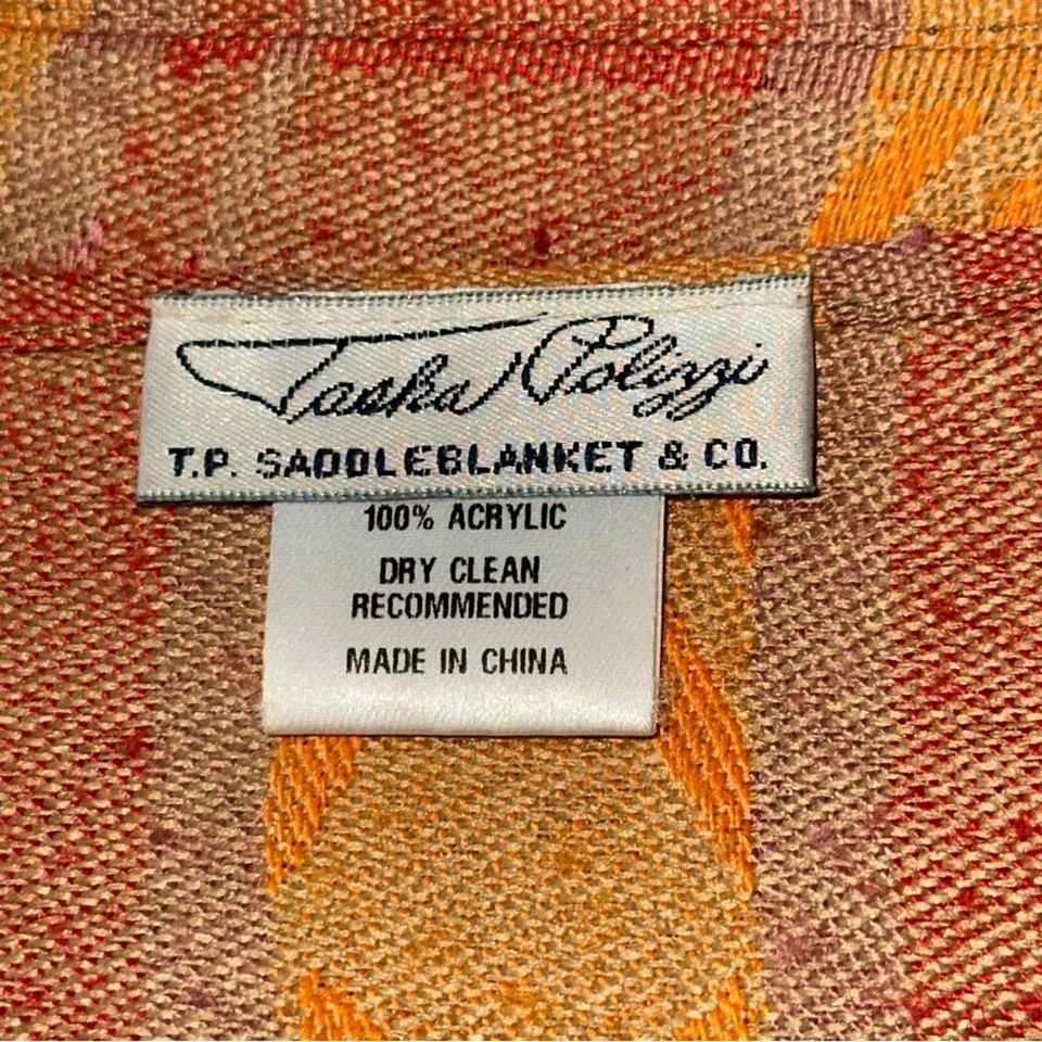 Tasha Polizzi T.P. Bufanda con estampado azteca del suroeste en tono tierra Saddleblanket & Co Foto 4 de 4