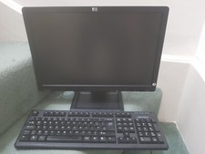 HP LE1901w 19"  Widescreen LCD Monitor + Advent keyboard 