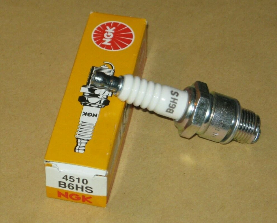 Bougie D'Allumage NGK pour Vespa Px 125 E Année Fab. 1981-1984 - Photo 1/1
