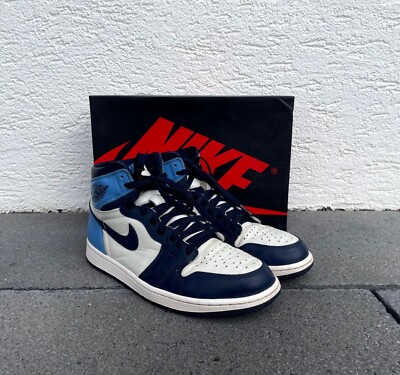 Nike Air Jordan 1 Retro High Obsidian UNC